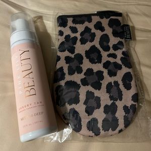 Pink Lily Tanning Set
